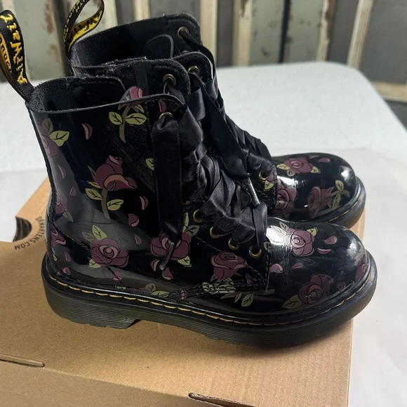 Dr. Martens | 1460 Pascal J Boots | Decayed Rose Child US 13 - Picture 6 of 16
